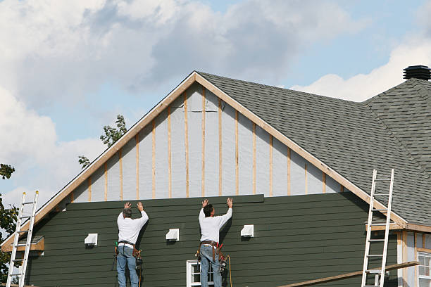 Professional Siding technician working in Juliustown, NJ